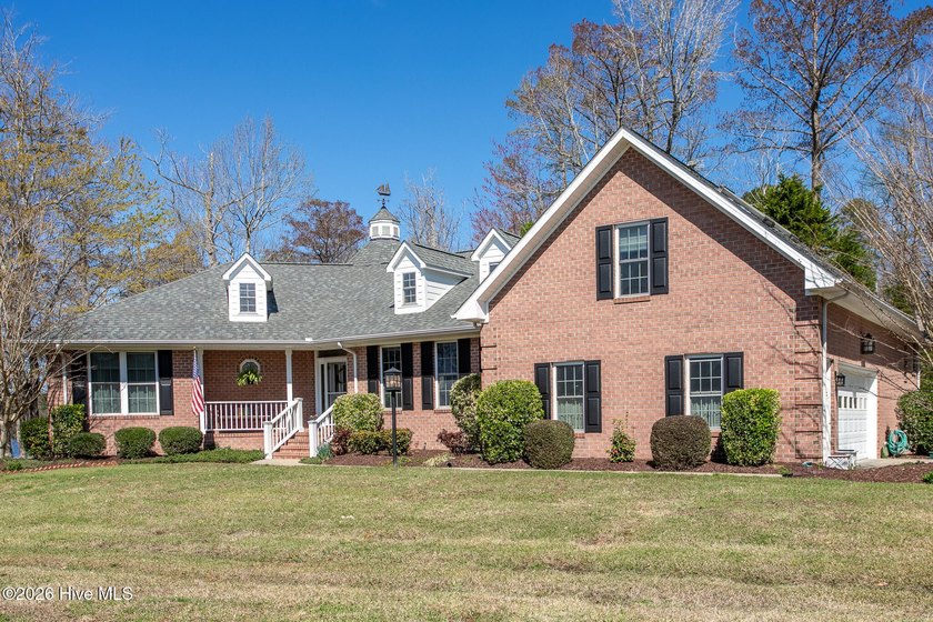 Beautiful, well maintained, custom home in the desirable gated - Beach Home for sale in Hertford, North Carolina on Beachhouse.com
