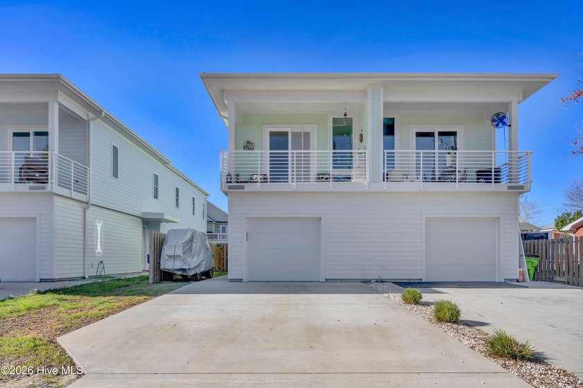 Welcome to 507 Greenville Ave. Unit 1. This townhome is - Beach Townhome/Townhouse for sale in Carolina Beach, North Carolina on Beachhouse.com