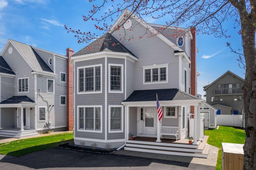 The seaside is calling at this exceptional coastal Maine beach - Beach Home for sale in Wells, Maine on Beachhouse.com