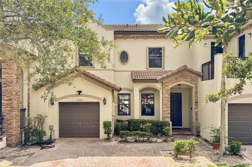 Great opportunity to own your own 3-bedroom, 2.5-bathroom - Beach Home for sale in Homestead, Florida on Beachhouse.com