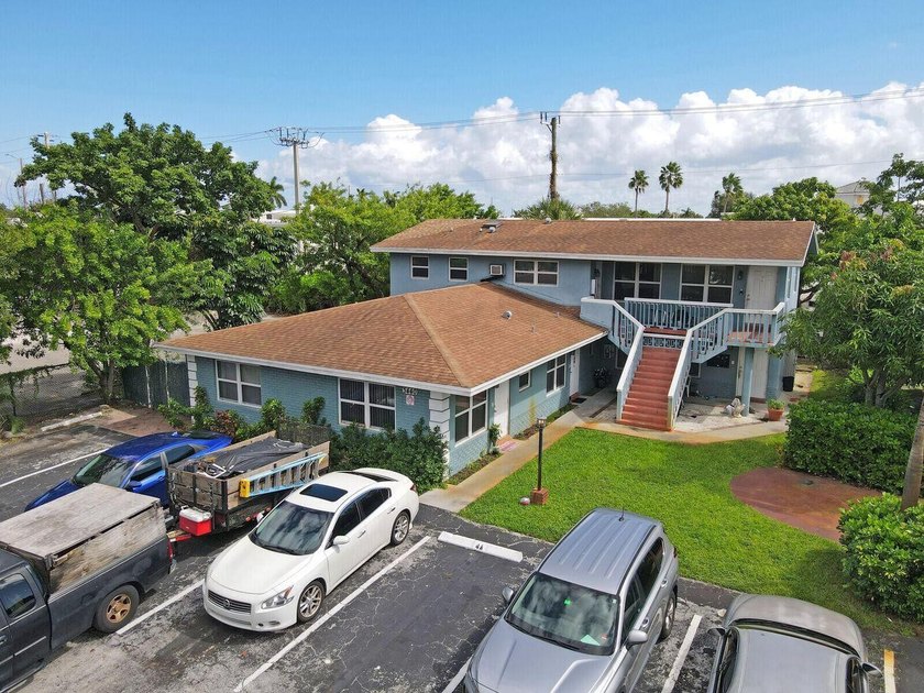 Great Investment opportunity well located in east Pompano Beach! - Beach Home for sale in Pompano Beach, Florida on Beachhouse.com