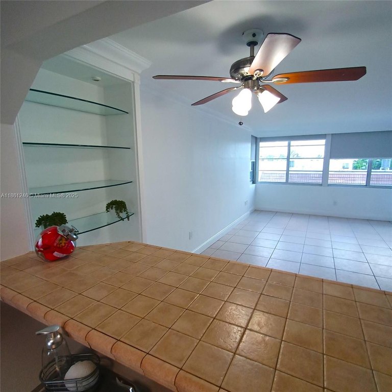 Beautiful unit one block from the beach. Excellent condition.
 - Beach Condo for sale in Miami Beach, Florida on Beachhouse.com