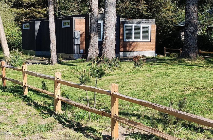 Turn-key, fully furnished, and ready for summer fun at the - Beach Home for sale in Cloverdale, Oregon on Beachhouse.com