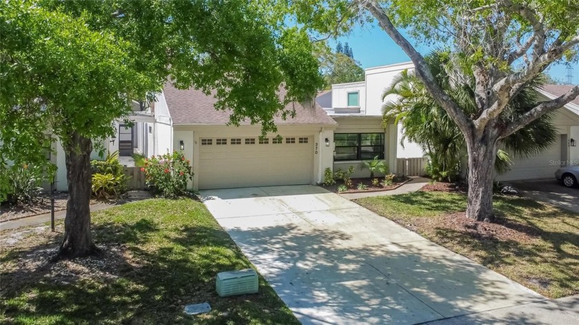 Newly remolded Patio Home with 2 bedroom 2 full bathroom with - Beach Home for sale in Oldsmar, Florida on Beachhouse.com