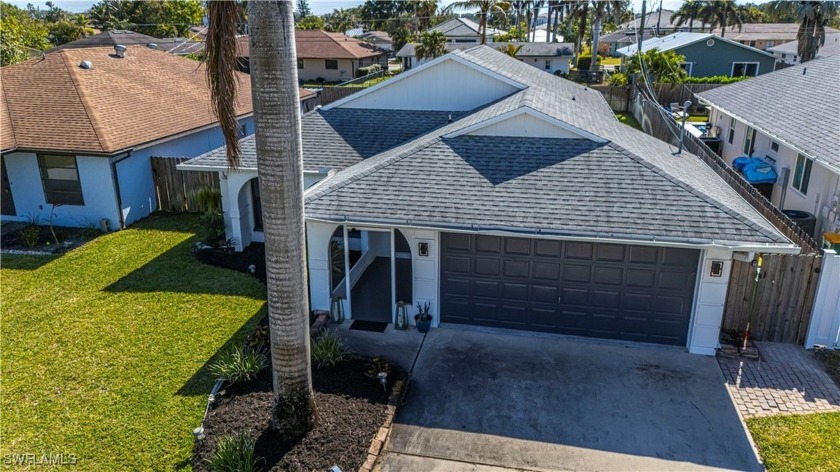 Modern, updated 4 bed 2 home located minutes to the Gulf of - Beach Home for sale in Naples, Florida on Beachhouse.com