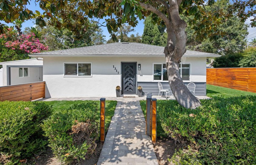 Remodeled & beautiful, enjoy this beach community near the SB - Beach Home for sale in Santa Barbara, California on Beachhouse.com