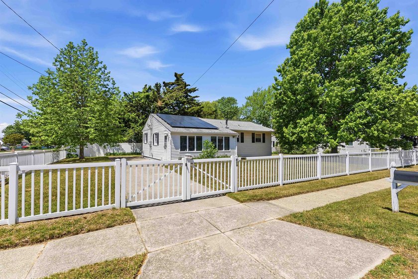 **OPEN HOUSE THIS SATURDAY May 16th 11AM - 1 PM** Your - Beach Home for sale in North Cape May, New Jersey on Beachhouse.com