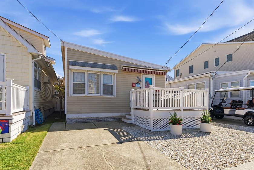 Watch the Tram Car.... or should we say, * Stop your car - Beach Home for sale in North Wildwood, New Jersey on Beachhouse.com