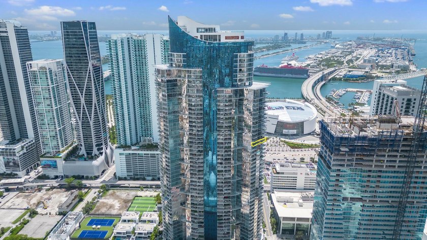 Welcome to Paramount Miami Worldcenter where sophistication - Beach Condo for sale in Miami, Florida on Beachhouse.com