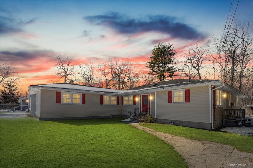 Enjoy easy, one-level living in this beautifully maintained - Beach Home for sale in Moriches, New York on Beachhouse.com