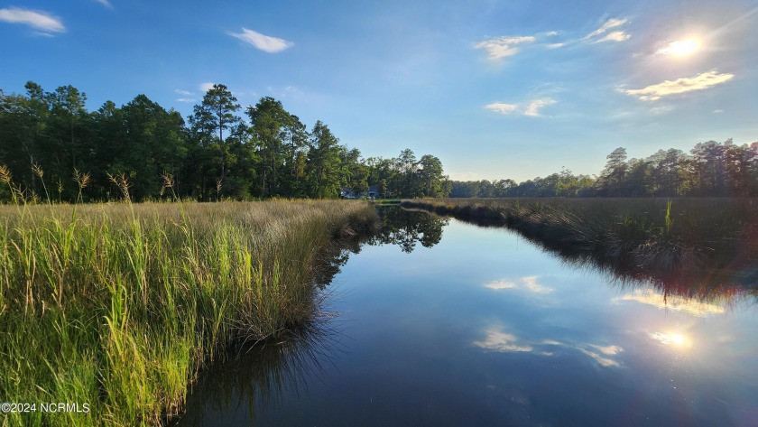 Partially cleared waterfront acre+ building lot in sought after - Beach Lot for sale in Beaufort, North Carolina on Beachhouse.com