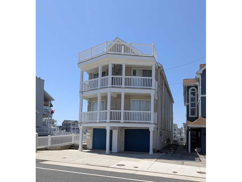 *ATTENTION BOAT LOVERS* Great opportunity with this stunning - Beach Condo for sale in Ocean City, New Jersey on Beachhouse.com