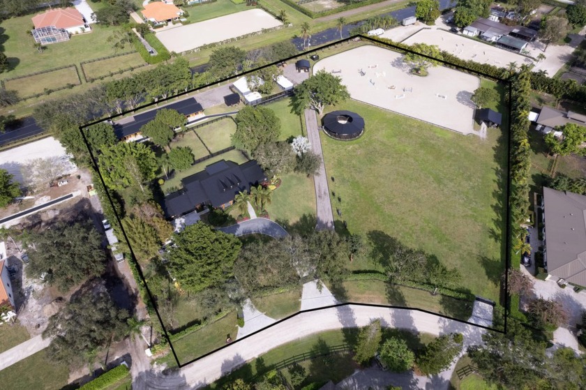 Reduced By $250,000! Welcome home to this equestrian paradise in - Beach Home for sale in Wellington, Florida on Beachhouse.com