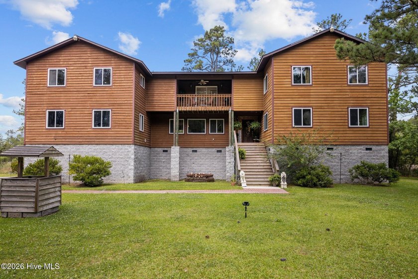 Welcome to your private creekfront retreat--where space - Beach Home for sale in Bayboro, North Carolina on Beachhouse.com