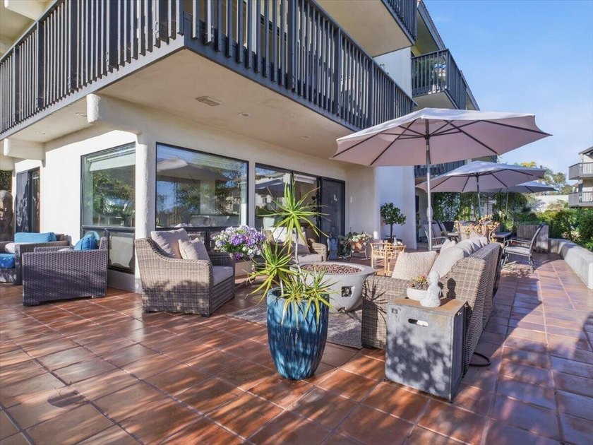 POLO CONDO LIKE NO OTHER! Rare ground level, beautifully - Beach Condo for sale in Carpinteria, California on Beachhouse.com