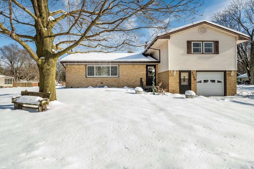 Don't miss this opportunity to own a warm and inviting 3-bedroom - Beach Home for sale in Coloma, Michigan on Beachhouse.com