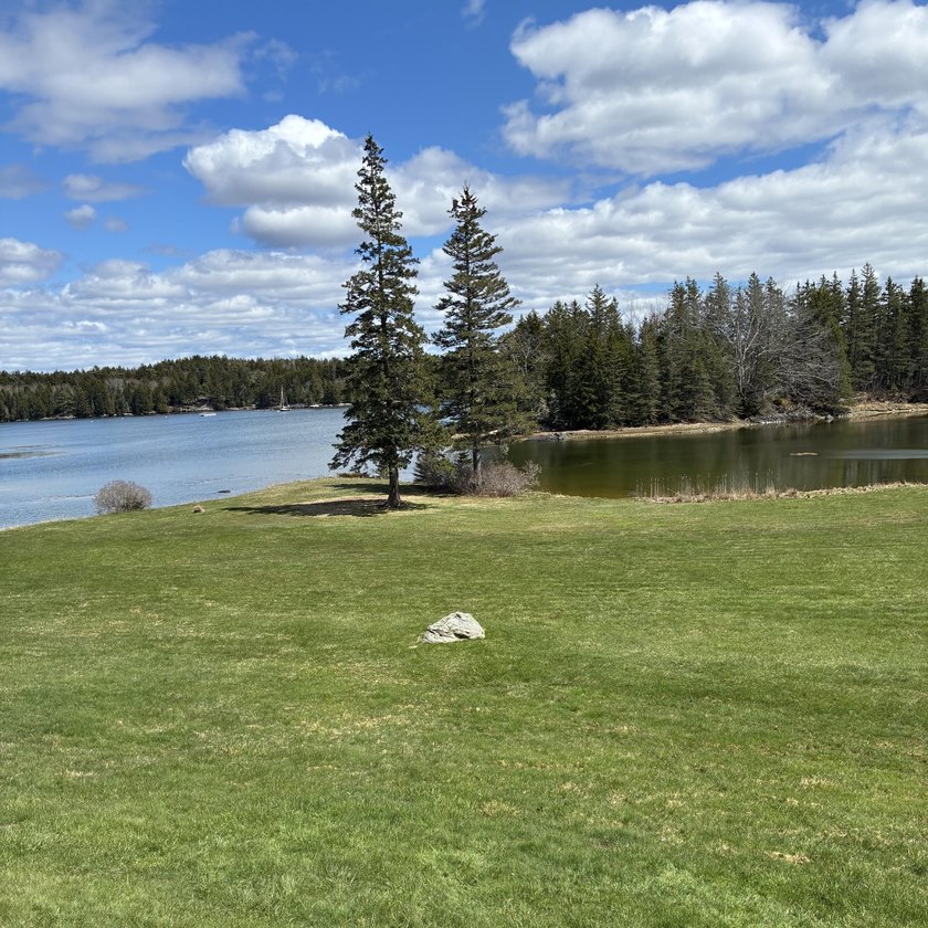 Quintessential Maine cottage with an incomparable view out to - Beach Home for sale in Brooksville, Maine on Beachhouse.com