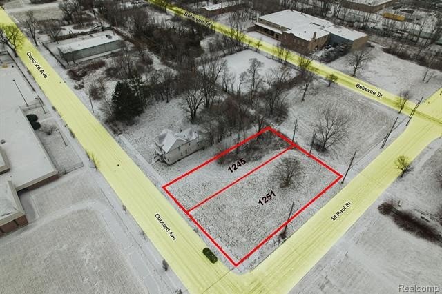 This property is listed in a bundle with the following - Beach Lot for sale in Detroit, Michigan on Beachhouse.com