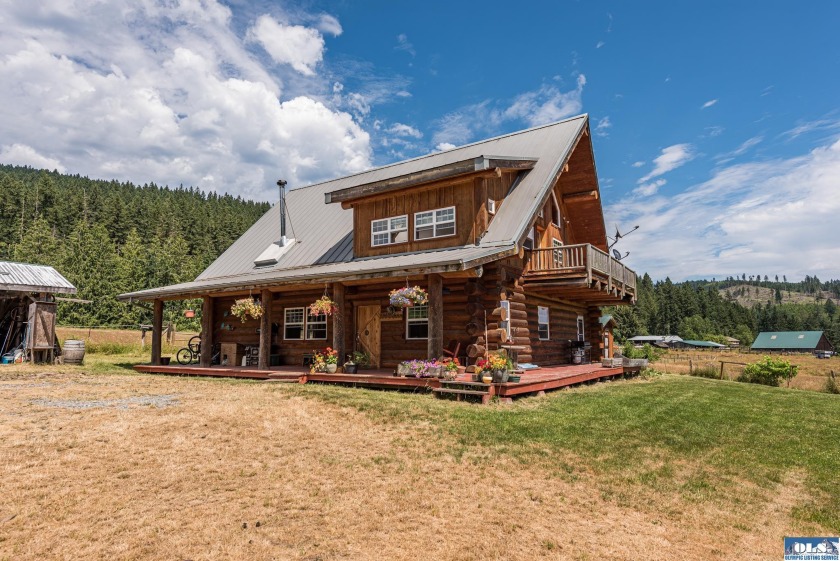 The quintessential log home on a very northwest setting, facing - Beach Home for sale in Sequim, Washington on Beachhouse.com