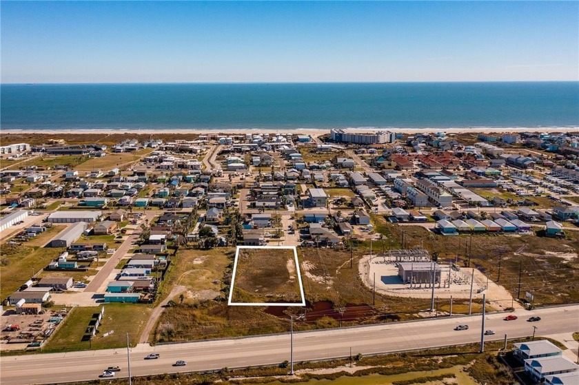 Development land in Port Aransas located between State Hwy. 361 - Beach Lot for sale in Port Aransas, Texas on Beachhouse.com