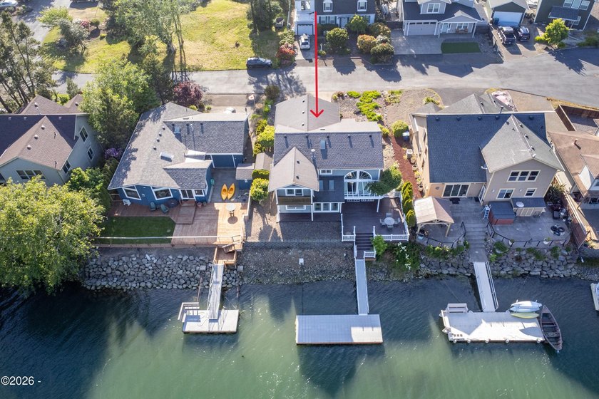 First time on the market, this exceptional one-owner waterfront - Beach Home for sale in Gleneden Beach, Oregon on Beachhouse.com