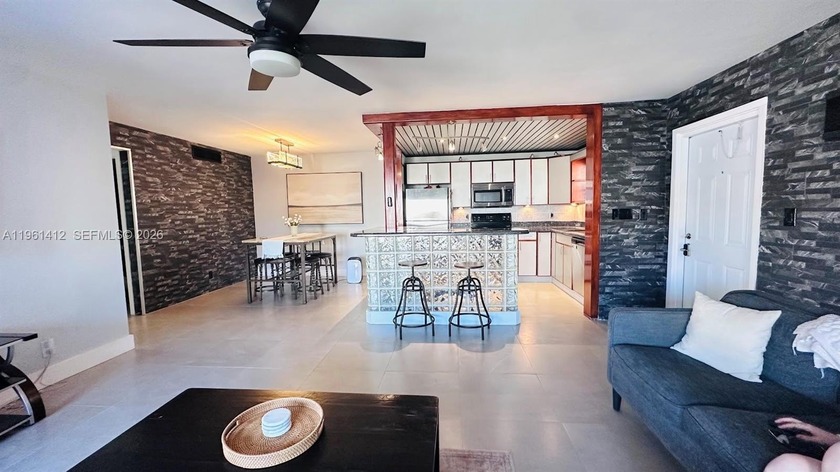 Updated and move-in ready, this 2BR/2BA ground-floor condo is - Beach Condo for sale in Delray Beach, Florida on Beachhouse.com