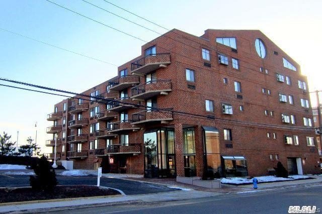 Enjoy breathtaking beachfront living in this beautiful - Beach Condo for sale in Long Beach, New York on Beachhouse.com