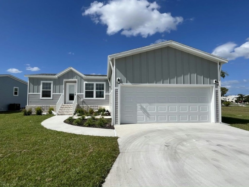 Welcome to your dream home! This stunning 2024 Skyline residence - Beach Home for sale in Ellenton, Florida on Beachhouse.com