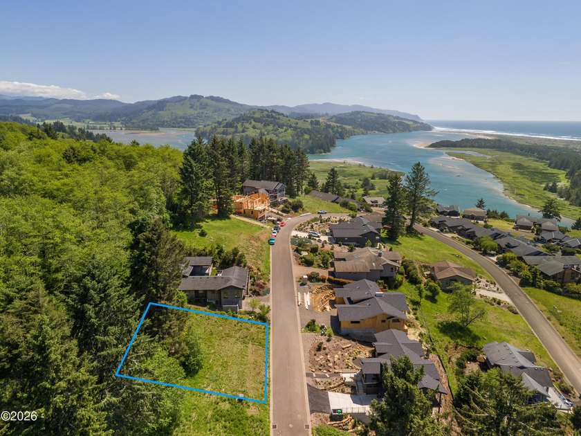 Do you enjoy long beach walks, coffee with an ocean view, eagles - Beach Lot for sale in Pacific City, Oregon on Beachhouse.com