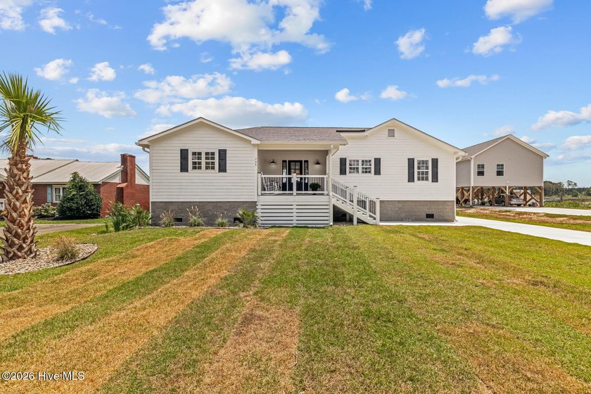 Exquisite waterfront home gracefully positioned along Goose - Beach Home for sale in Newport, North Carolina on Beachhouse.com