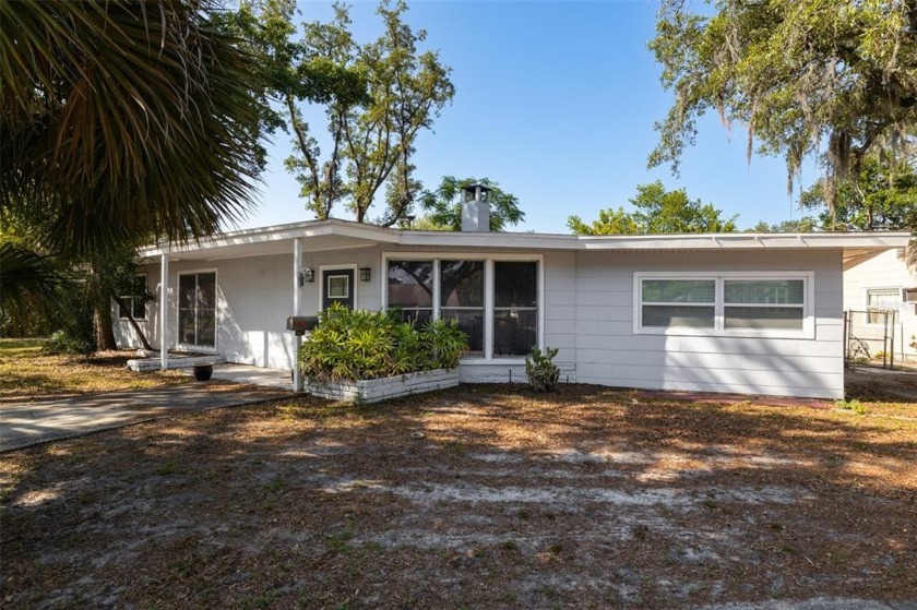 Welcome to this mid century mod 3 bedroom 2 bath home. It is is - Beach Home for sale in St. Petersburg, Florida on Beachhouse.com