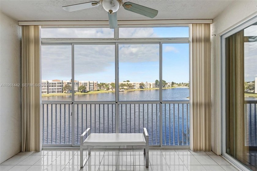 Large 2 bed/2 bath 1705 sq. ft Victoria model with gorgeous lake - Beach Condo for sale in Tamarac, Florida on Beachhouse.com
