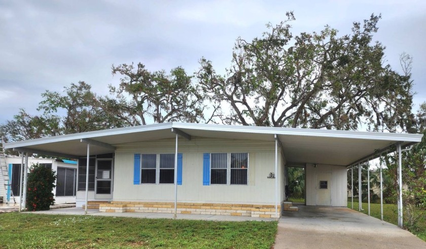 Very nice 1976, 1000+ sq ft, 2 bedroom/2 bath, turn-key home - Beach Home for sale in Ellenton, Florida on Beachhouse.com