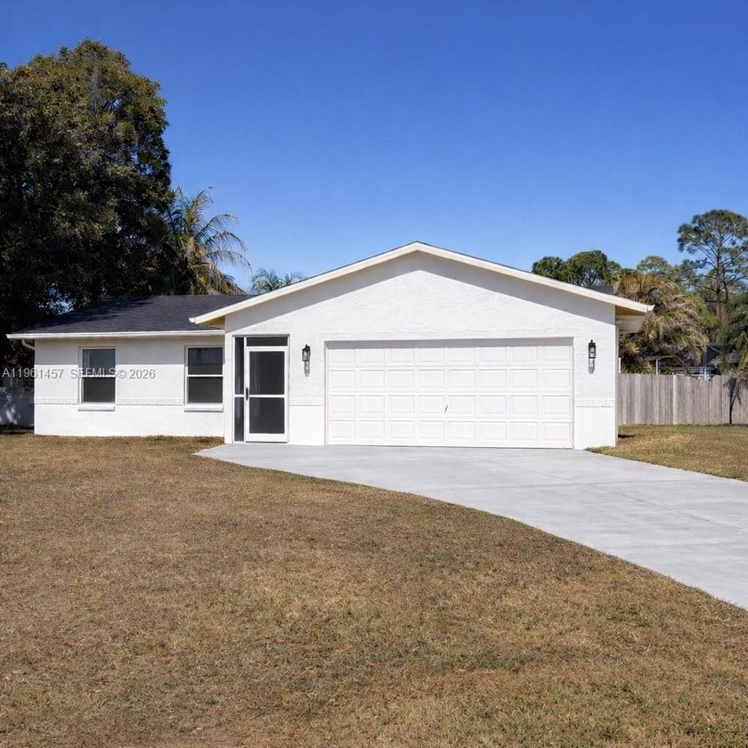 Incredible opportunity to own this charming 2 bedroom, 2 - Beach Home for sale in Port Saint Lucie, Florida on Beachhouse.com