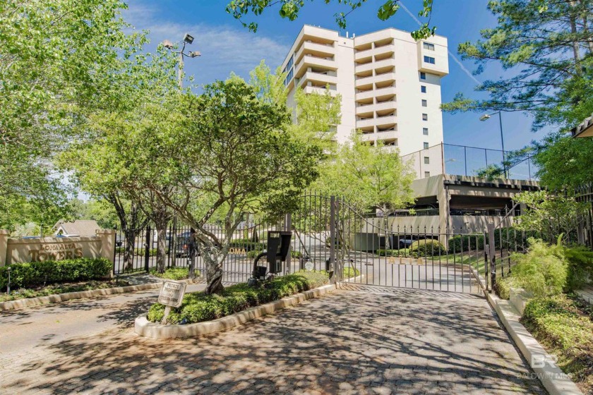 Experience luxury living in this stunning condo at Loma Alta - Beach Condo for sale in Daphne, Alabama on Beachhouse.com