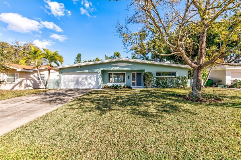 Under contract-accepting backup offers. The perfect home in - Beach Home for sale in Clearwater, Florida on Beachhouse.com