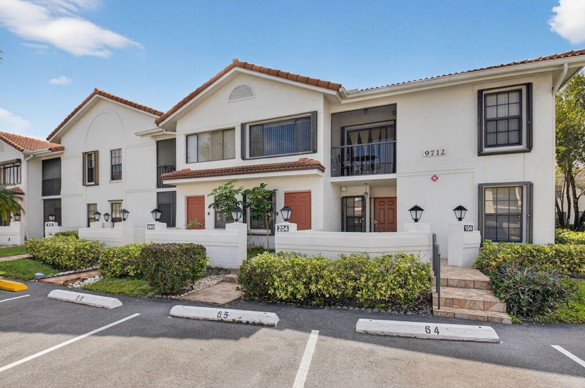 This beautiful updated 3-bedroom, 2-bathroom 1st floor condo is - Beach Condo for sale in Boynton Beach, Florida on Beachhouse.com