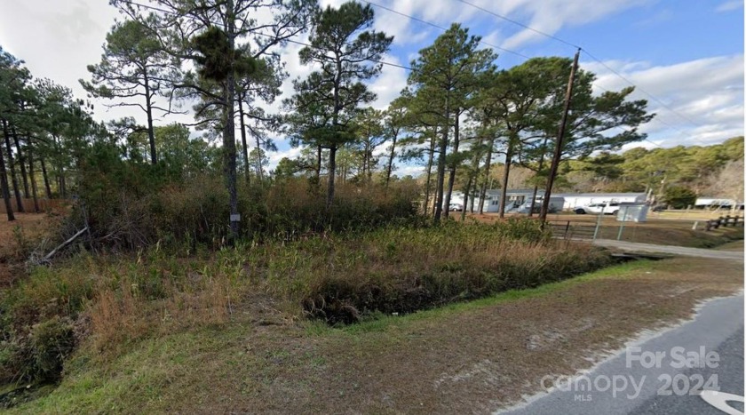 Lots available in Paradise East Subdivision. Lots allow - Beach Lot for sale in Newport, North Carolina on Beachhouse.com