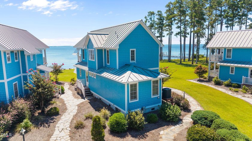 Welcome to your own personal waterfront paradise, where - Beach Condo for sale in Arapahoe, North Carolina on Beachhouse.com
