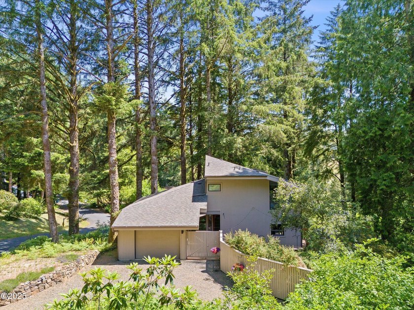 This distinctive, light filled home blends modern European - Beach Home for sale in Gleneden Beach, Oregon on Beachhouse.com