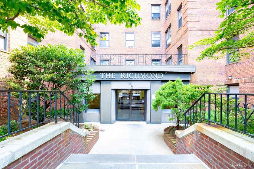 Create Your Dream Home in Riverdale! | 2 Bed, 1.5 Bath Co-op - Beach Home for sale in Bronx, New York on Beachhouse.com