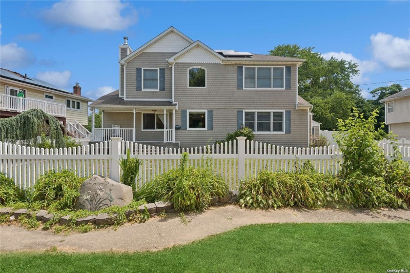 Don't Miss this Opportunity to Own this Spacious Colonial in The - Beach Home for sale in Babylon, New York on Beachhouse.com