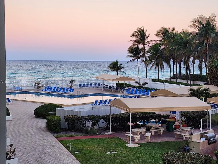 BEACH LIFE & INVESTMENT PROPERTY AWAITS!  GREAT OCEANFRONT - Beach Condo for sale in Hollywood, Florida on Beachhouse.com