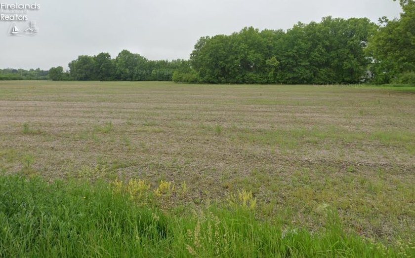 Approximately 15-16 acres of prime development land in Port - Beach Acreage for sale in Port Clinton, Ohio on Beachhouse.com