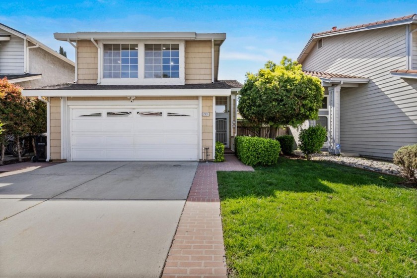 Welcome to 2926 Vista Creek, a fully updated 3bd/2.5ba - Beach Home for sale in San Jose, California on Beachhouse.com