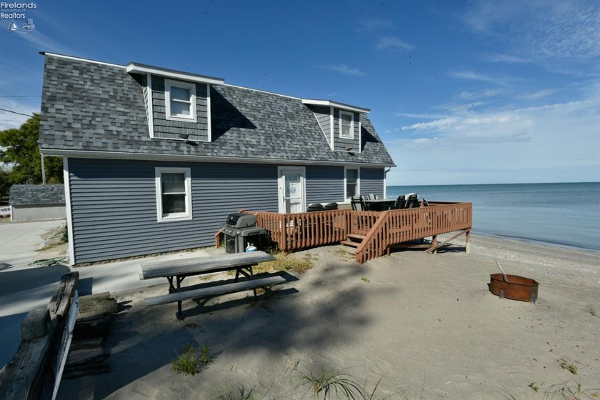 Lake Erie Dream Retreat - 102' of Private Lakefront with Beach - Beach Home for sale in Oak Harbor, Ohio on Beachhouse.com