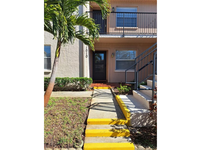 This lakeside, first floor, two bedroom, two bath boasts a solid - Beach Condo for sale in Holiday, Florida on Beachhouse.com