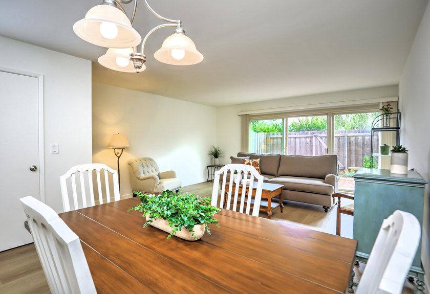 This lovely 2 BD condo is located in the Pebble Creek community - Beach Condo for sale in Santa Barbara, California on Beachhouse.com