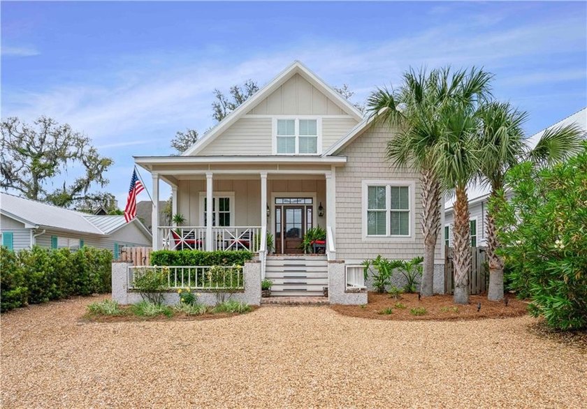 If you've been dreaming about island life, this might be the one - Beach Home for sale in Saint Simons, Georgia on Beachhouse.com