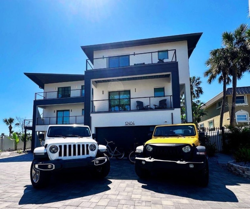 Osprey Oasis offers an extraordinary opportunity to experience - Beach Townhome/Townhouse for sale in Treasure Island, Florida on Beachhouse.com